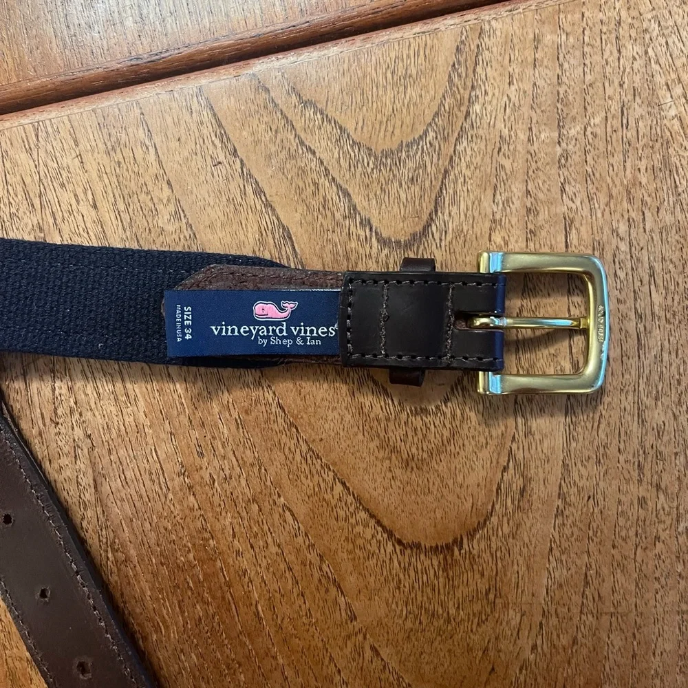 Vineyard Vines Belt with Whales